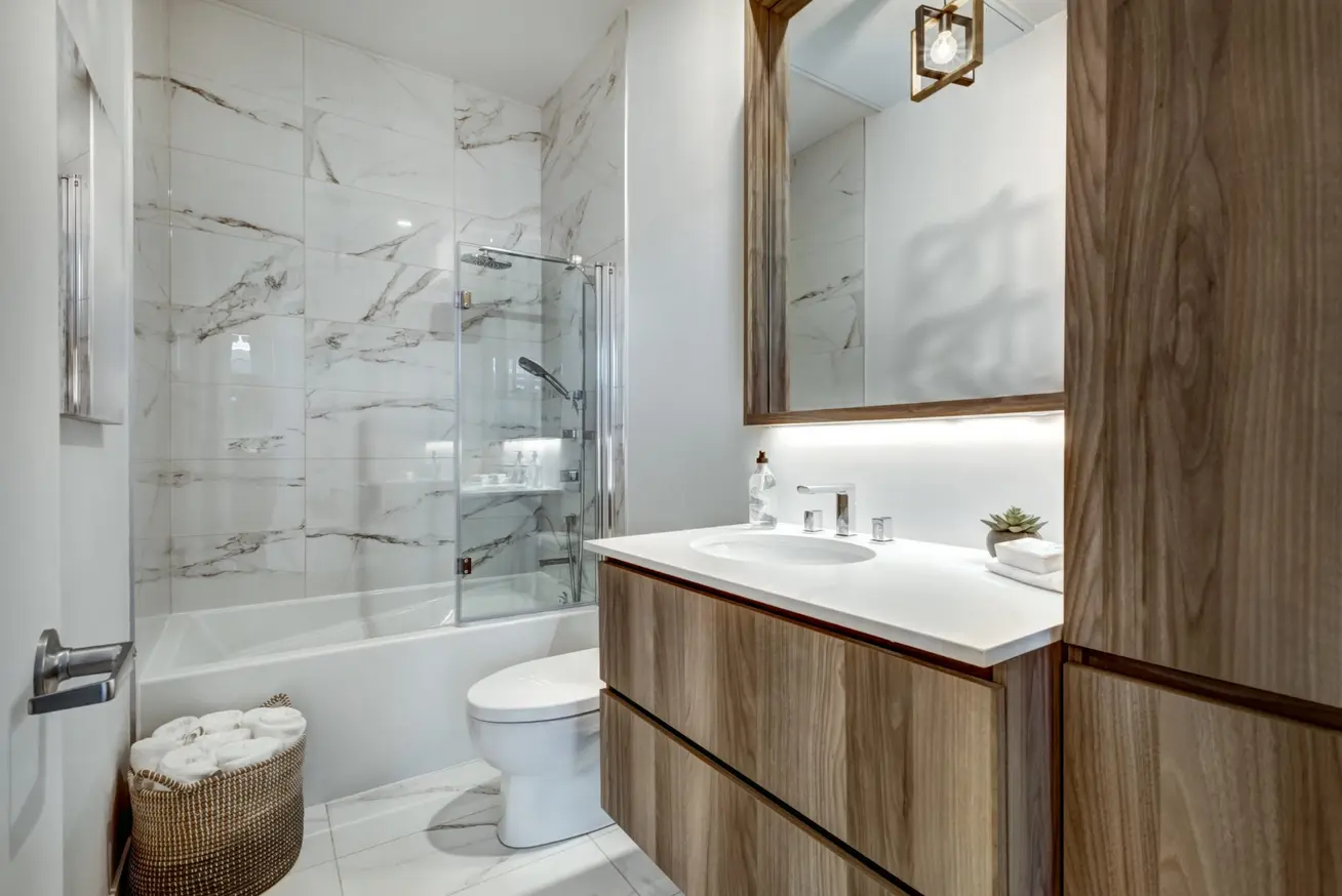 Contemporary Family Bathroom