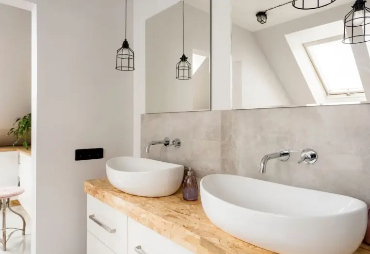 Minimalist Ensuite